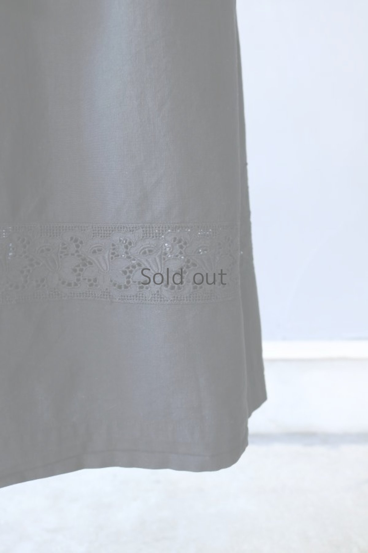 画像4: 【ササキチホ】アンティークレースコットン×染　ワークエプロン（黒/後ろポケット） (4)