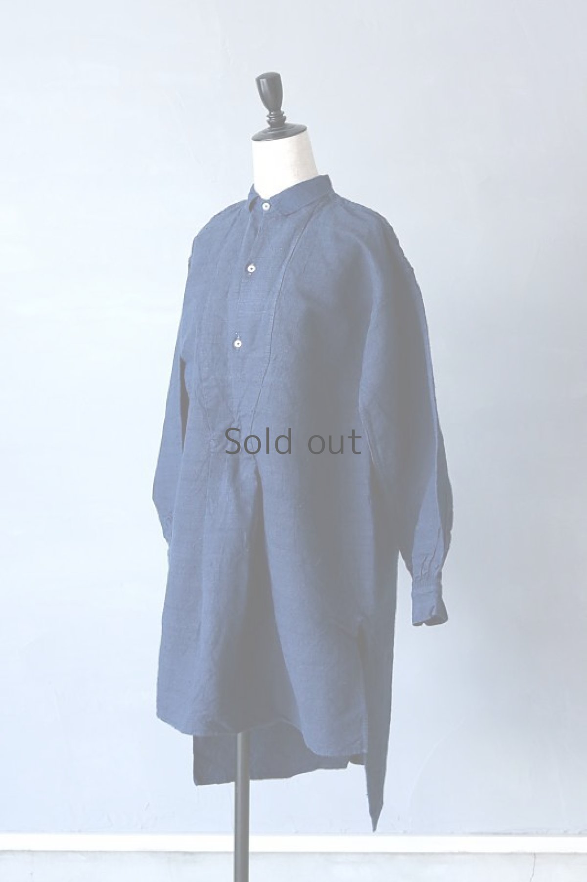 画像2: 【フランス】２０世紀初頭のアンティークリネン×染め　スモックロングシャツ（紺色） (2)