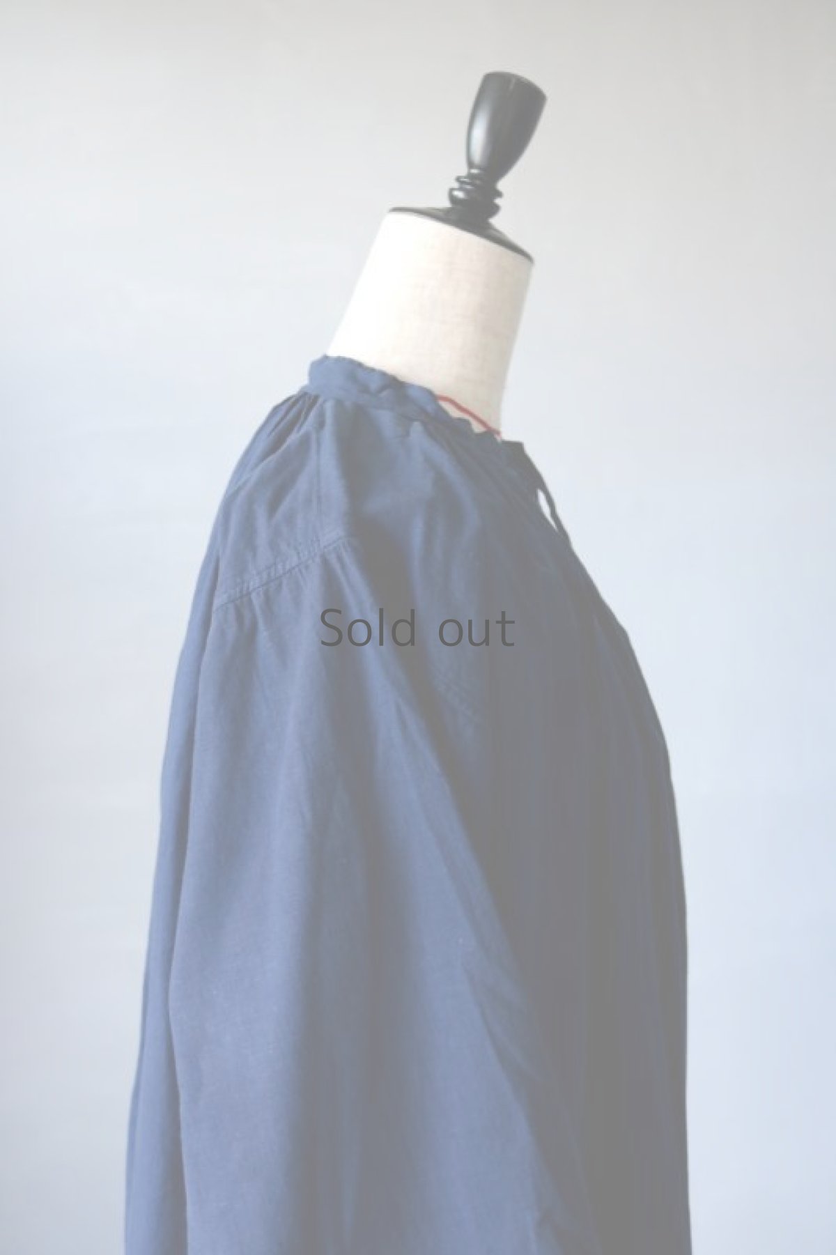 画像9: 【フランス】２０世紀中期の教会用ロングスモックドレス（後染め/紺色） (9)