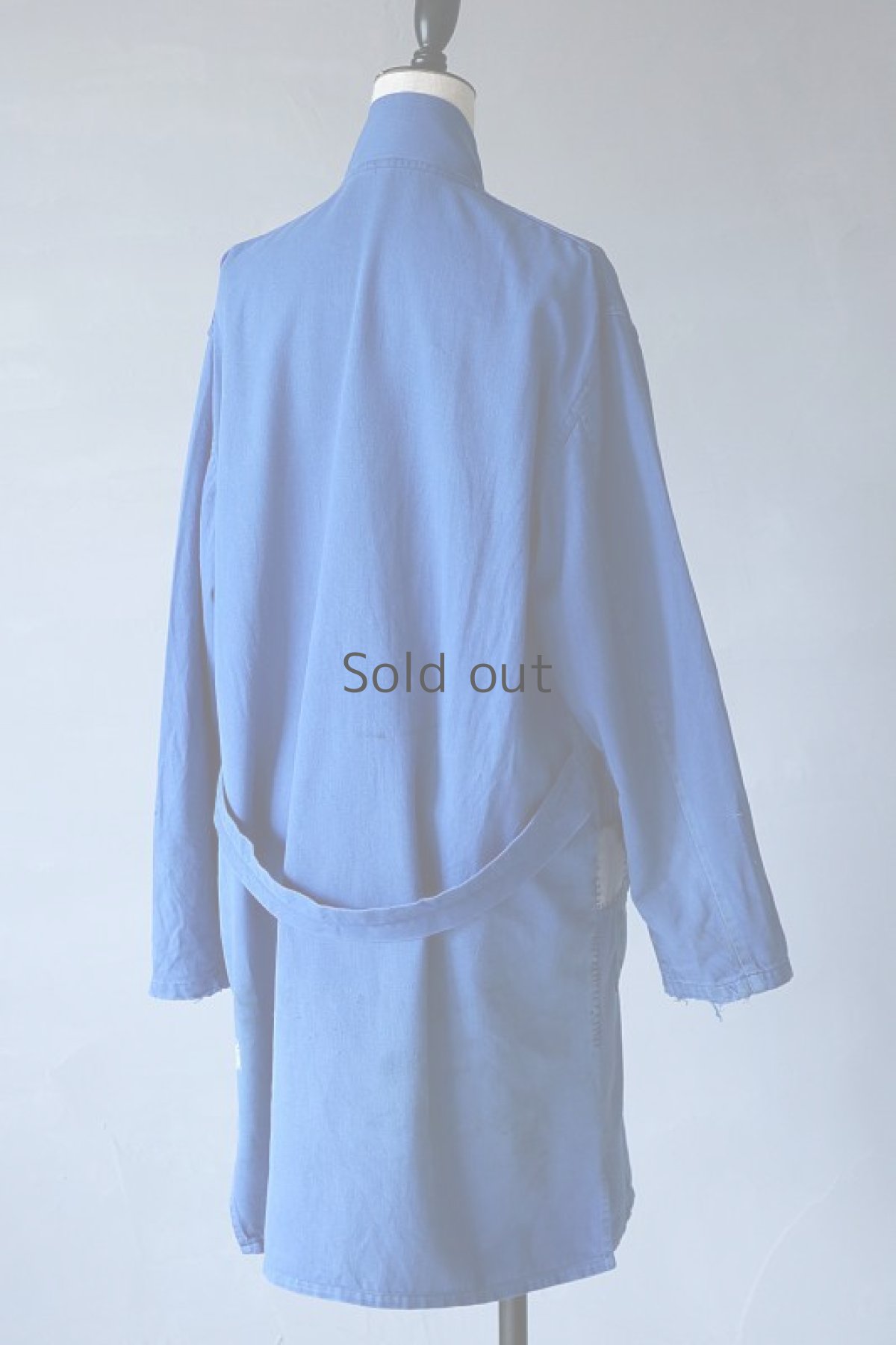 画像9: 【MITSUGU SASAKI】ビンテージリメイク　パッチワーク　ブルーワークコート（明るめの青） (9)