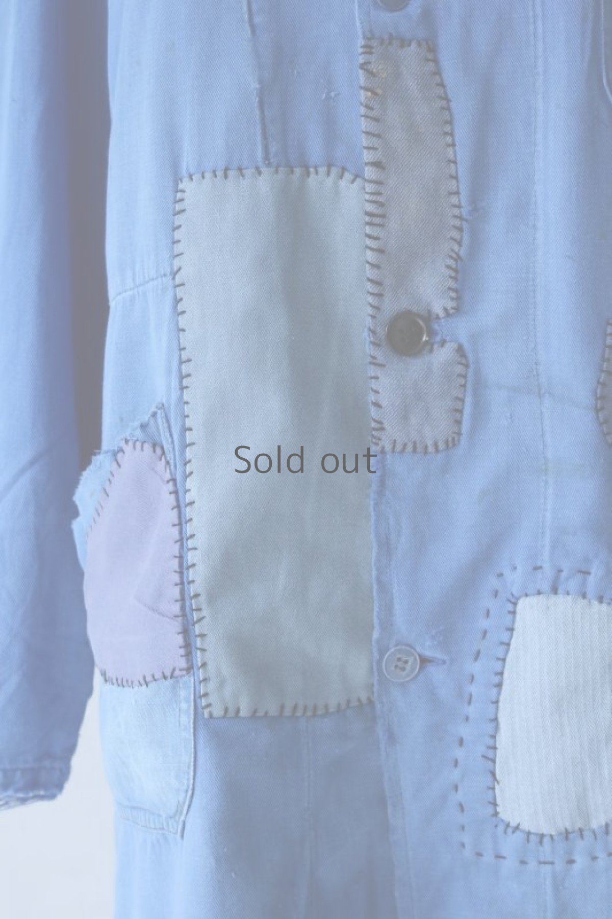 画像14: 【MITSUGU SASAKI】ビンテージリメイク　パッチワーク　ブルーワークコート（明るめの青） (14)