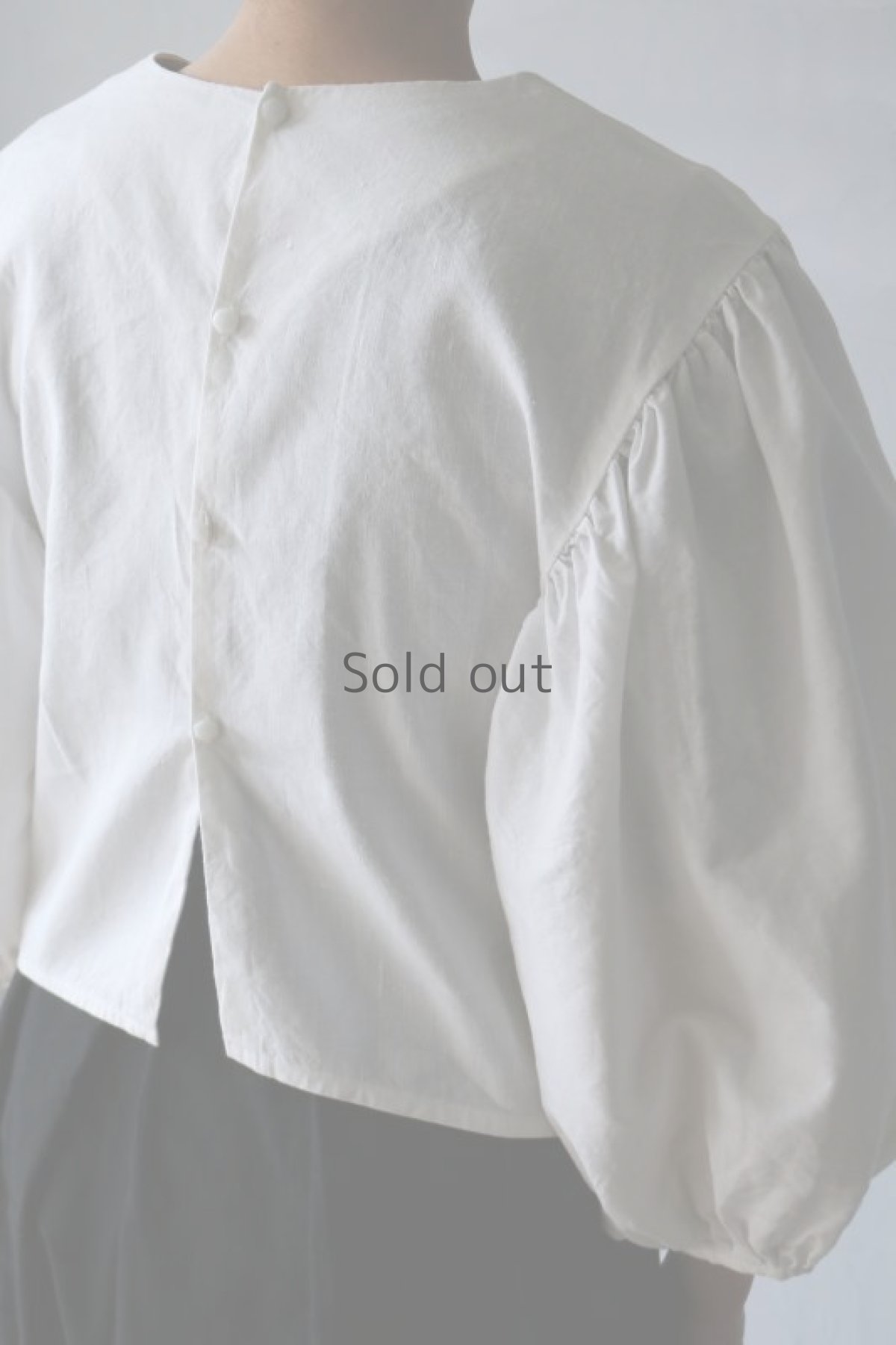 画像11: 【ササキチホ】アンティークリネン　ボリューム袖　背中ボタンブラウス（白） (11)