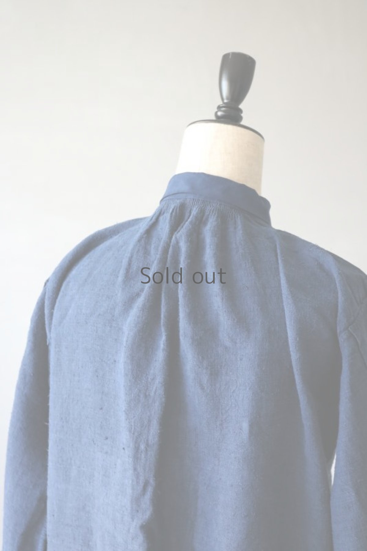 画像8: 【フランス】２０世紀初頭のアンティークリネン×染め　細めのスモックロングシャツ（紺色） (8)