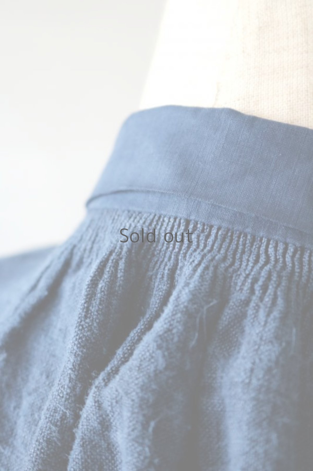 画像9: 【フランス】２０世紀初頭のアンティークリネン×染め　細めのスモックロングシャツ（紺色） (9)