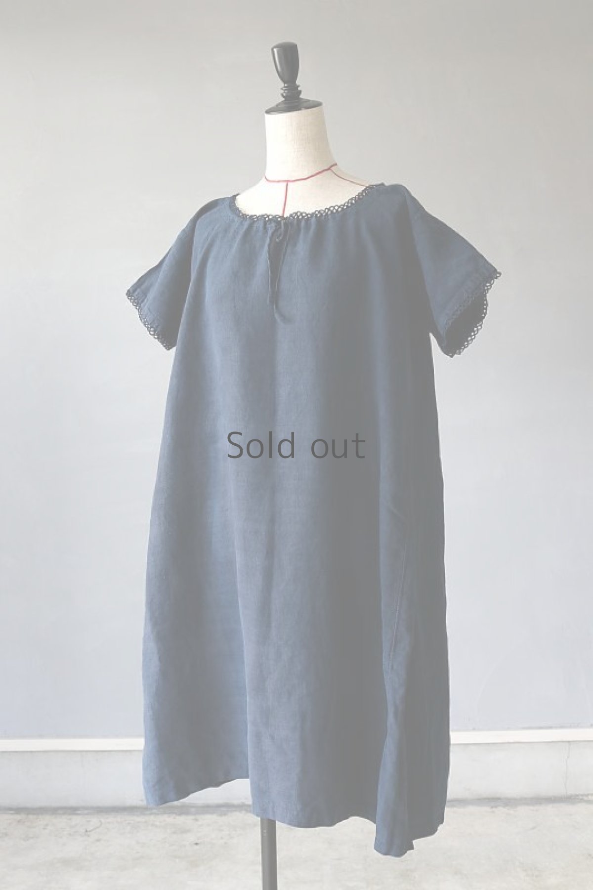 画像2: 【フランス】アンティークリネン×染　半袖ワンピース（紺） (2)