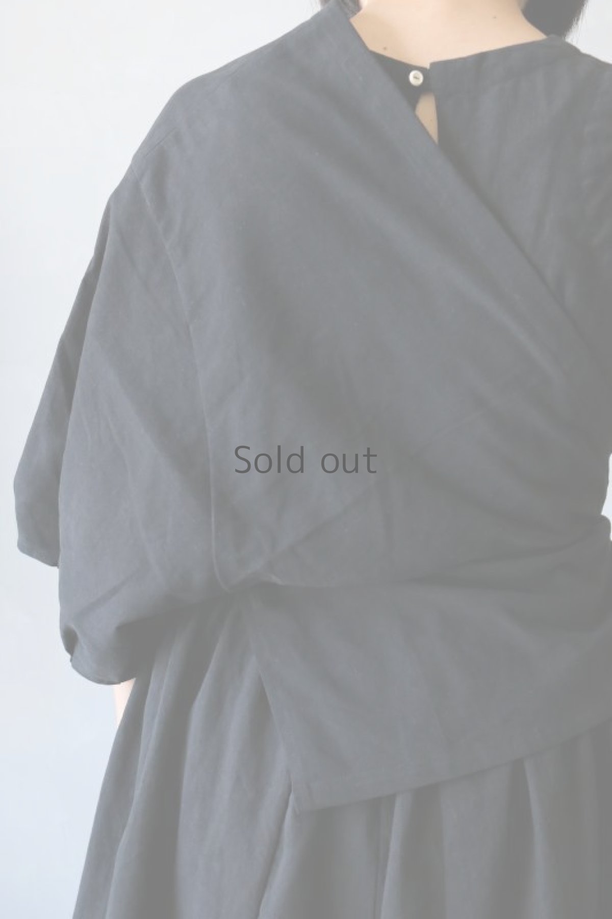 画像7: 【ササキチホ】アンティークリネン×染　半身ブラウス(ブラック) (7)