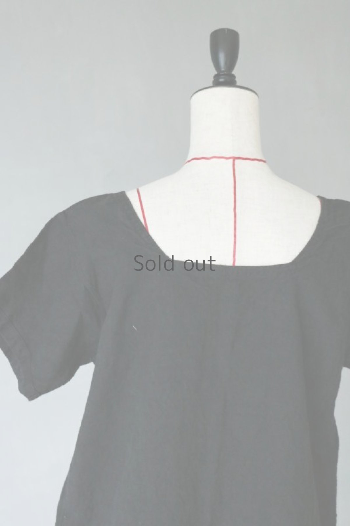 画像8: 【フランス】アンティークリネン×染　ディープVネック半袖ワンピース（ブラック） (8)