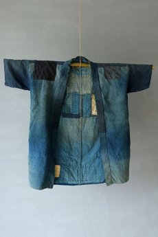 画像14: 【MITSUGU SASAKI】藍染古布　刺し子リペアのリバーシブル野良着（半袖/小さめ） (14)