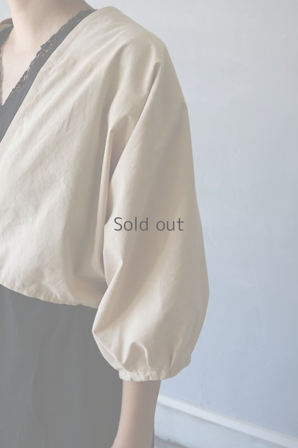 画像8: 【ササキチホ】アンティークコットン×染め アドスリーブス（5分袖 / ベージュ） (8)