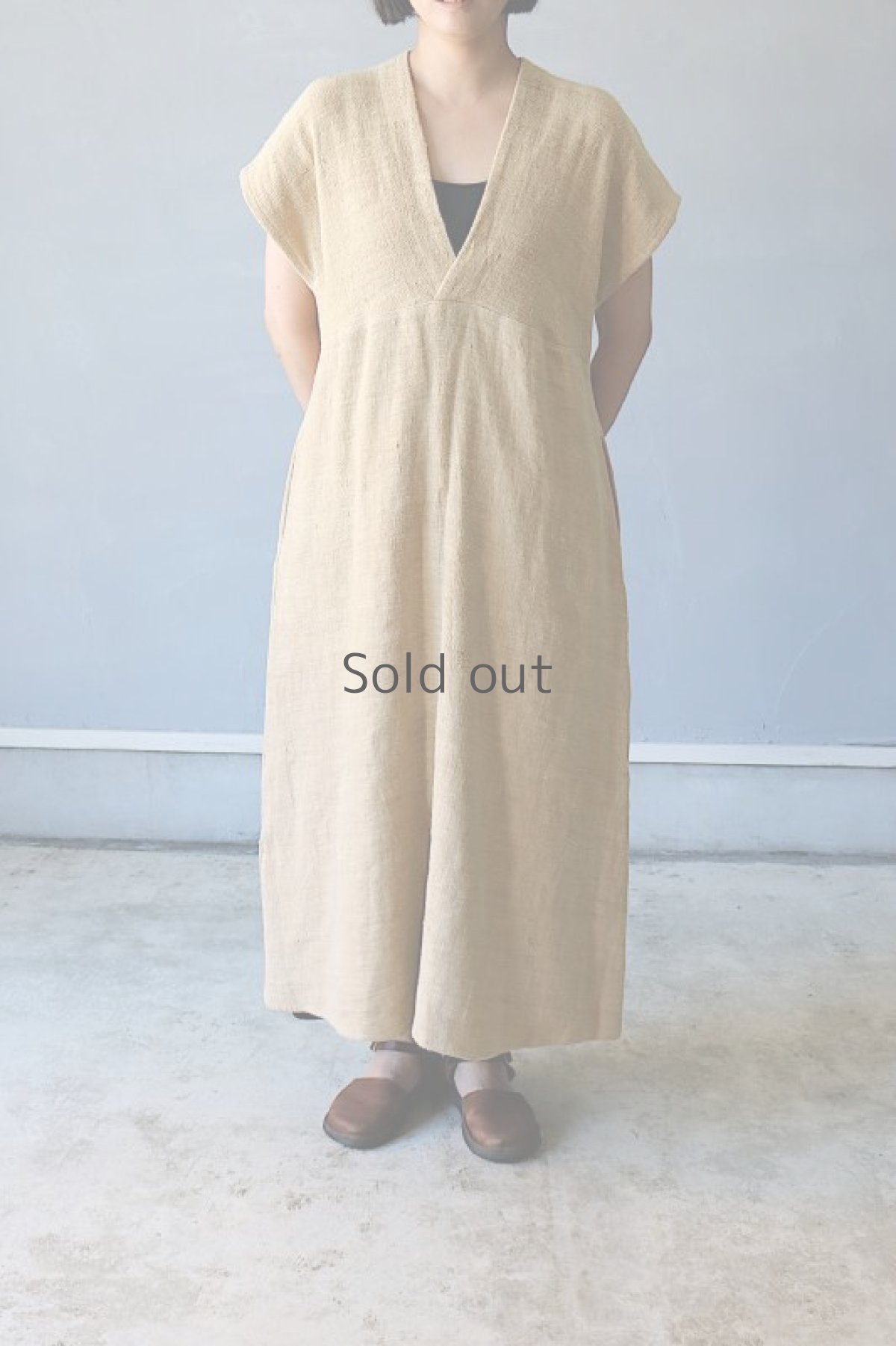 画像4: 【ササキチホ】アンティーク手織リネン×染め　カレンワンピース（ベージュ） (4)