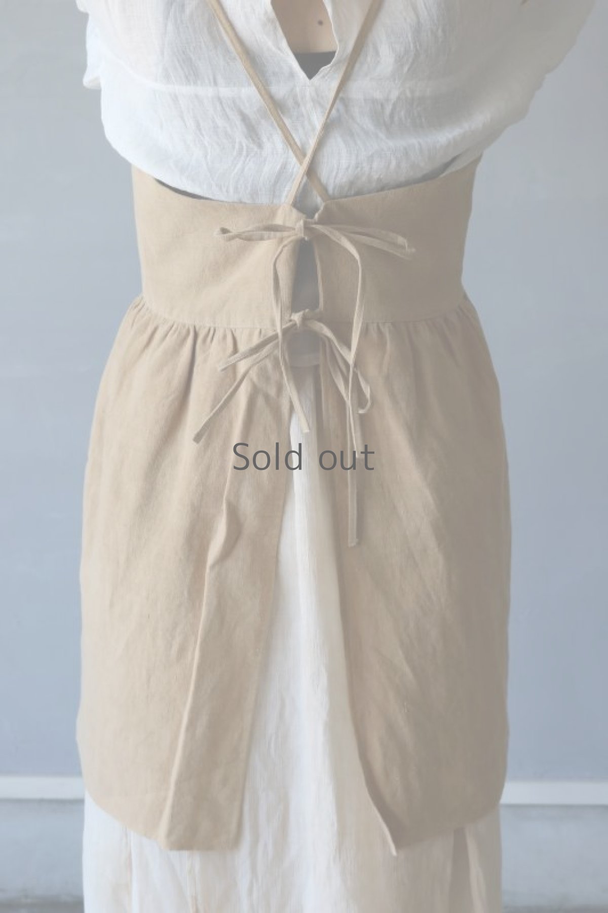 画像10: 【ササキチホ】アンティークリネン×染　背クロス＋リボンキャミソール（ベージュ/ロング丈） (10)