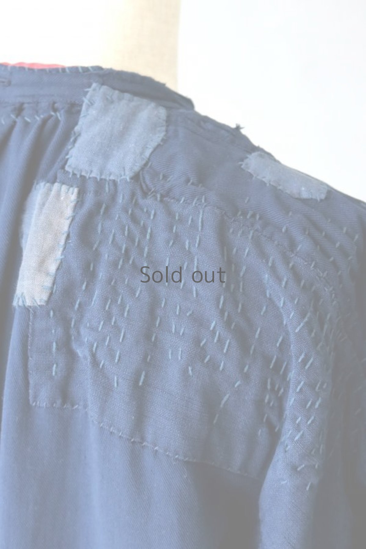 画像13: 【MITSUGU SASAKI】ビンテージ裏起毛コットン×染め×古布　パッチワークスモックシャツ （紺染め） (13)