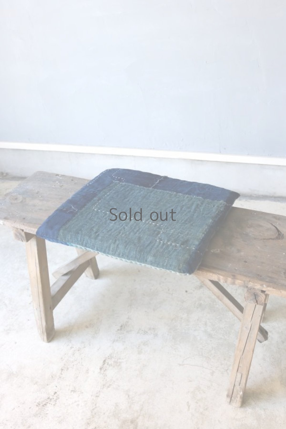 画像11: 【MITSUGU SASAKI】日本古布　藍染パッチワーク　ZABUTON (11)