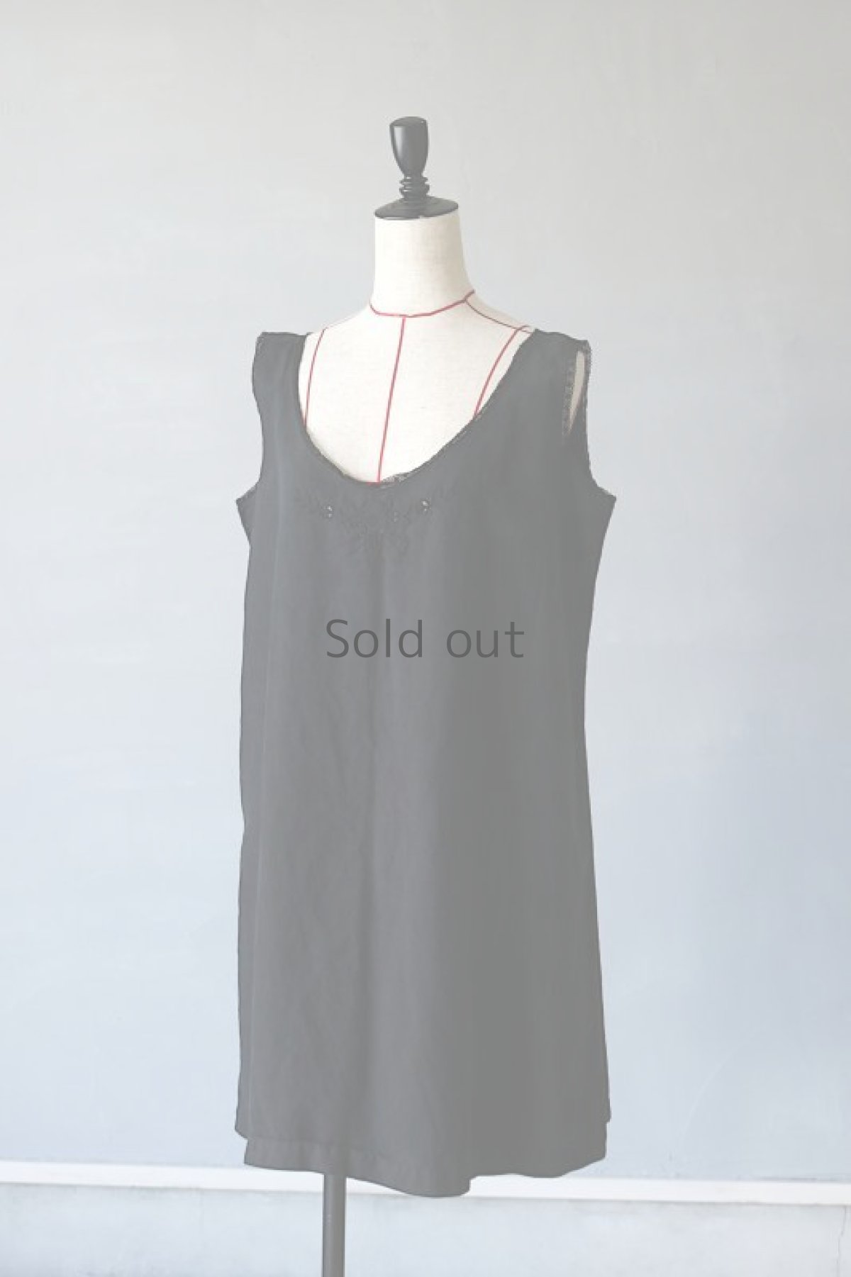 画像2: 【フランス】アンティークリネン×染　ノースリーブワンピース（ブラック） (2)