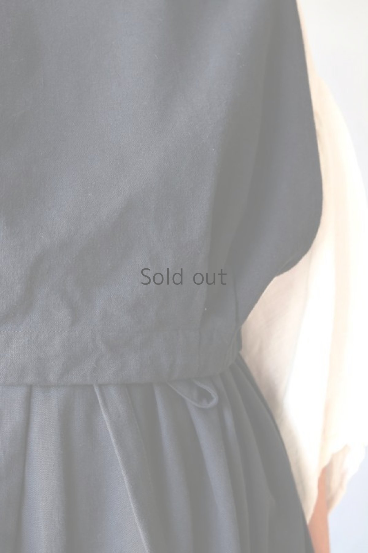 画像4: 【ササキチホ】アンティークリネン×染め 短胴衣（黒/背中刺繍） (4)