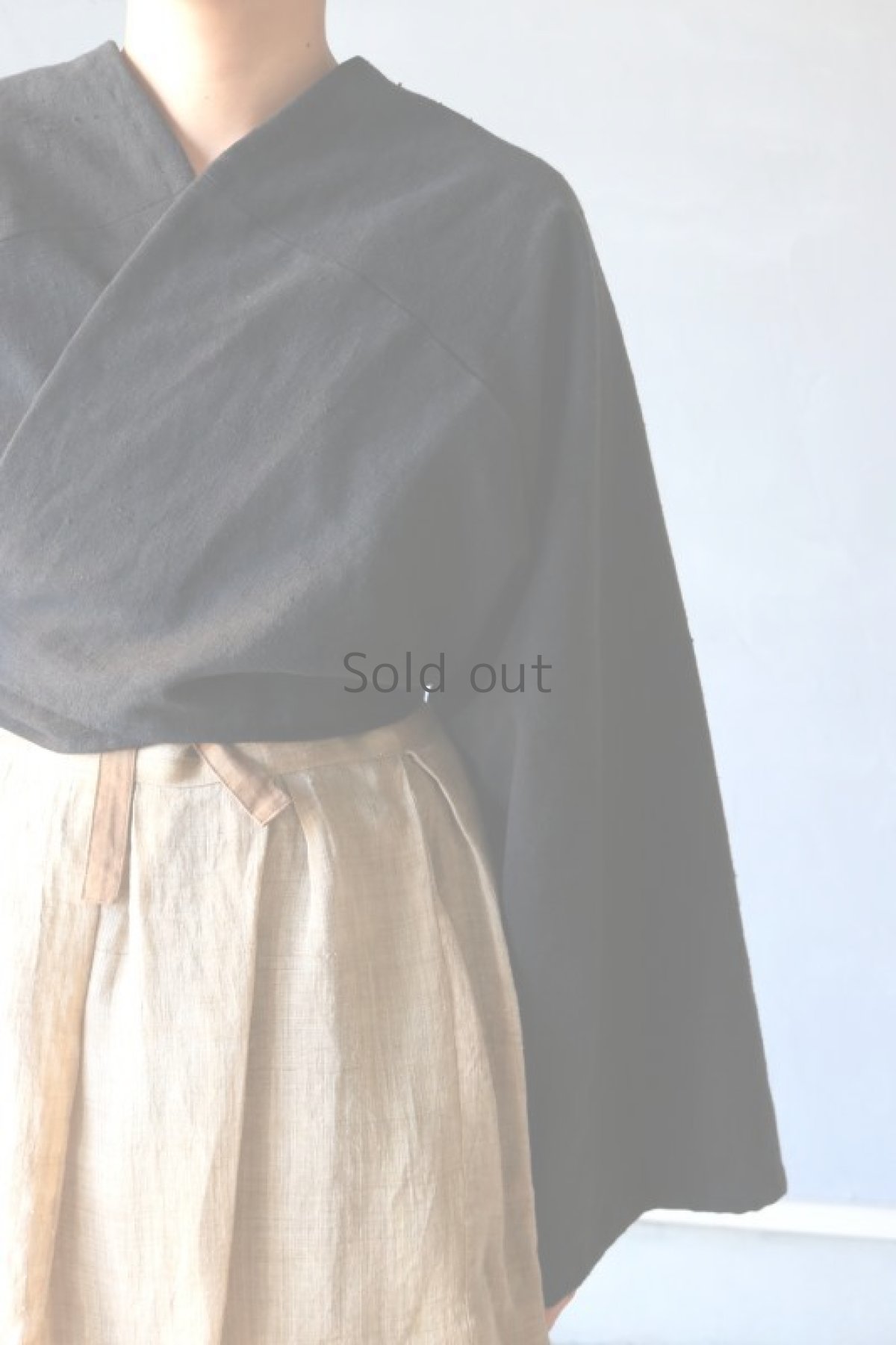 画像5: 【ササキチホ】アンティークリネン×染め アドスリーブス　”粧”　（黒） (5)