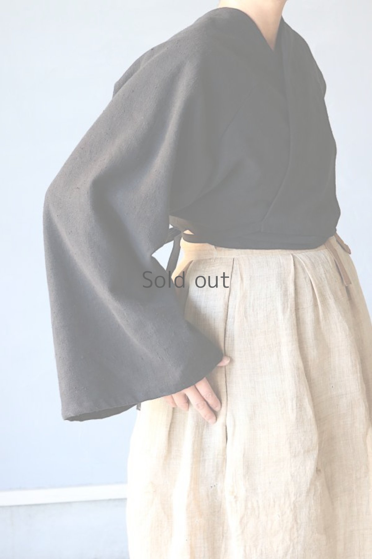 画像2: 【ササキチホ】アンティークリネン×染め アドスリーブス　”粧”　（黒） (2)