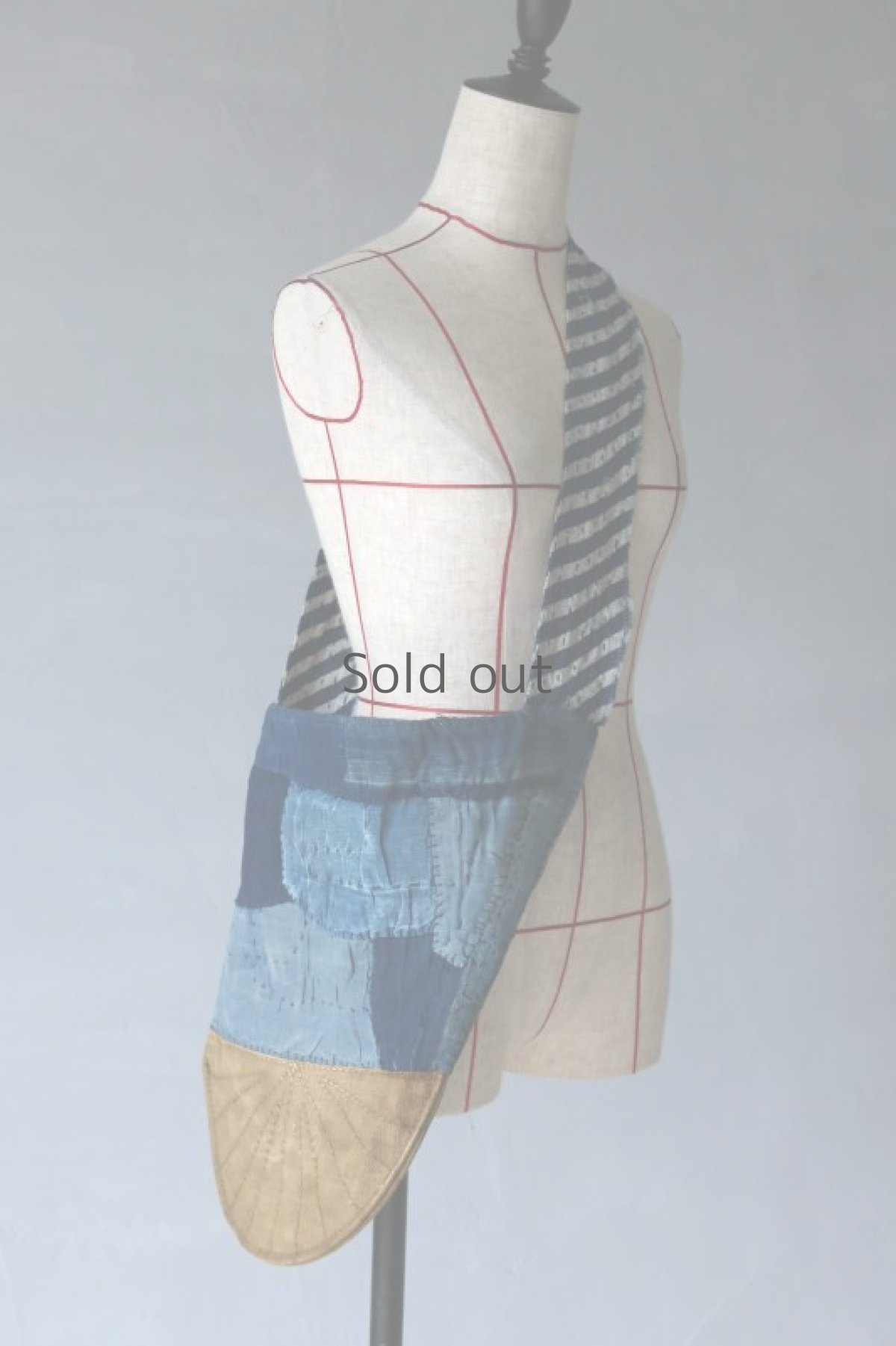 画像2: 【MITSUGU SASAKI】BORO古布　藍染パッチワーク　麻ショルダーバッグ(藍) (2)