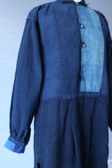 画像7: 【MITSUGU SASAKI】アンティークリネン×染め×古布　パッチワークボロスモックシャツ （紺染め） (7)