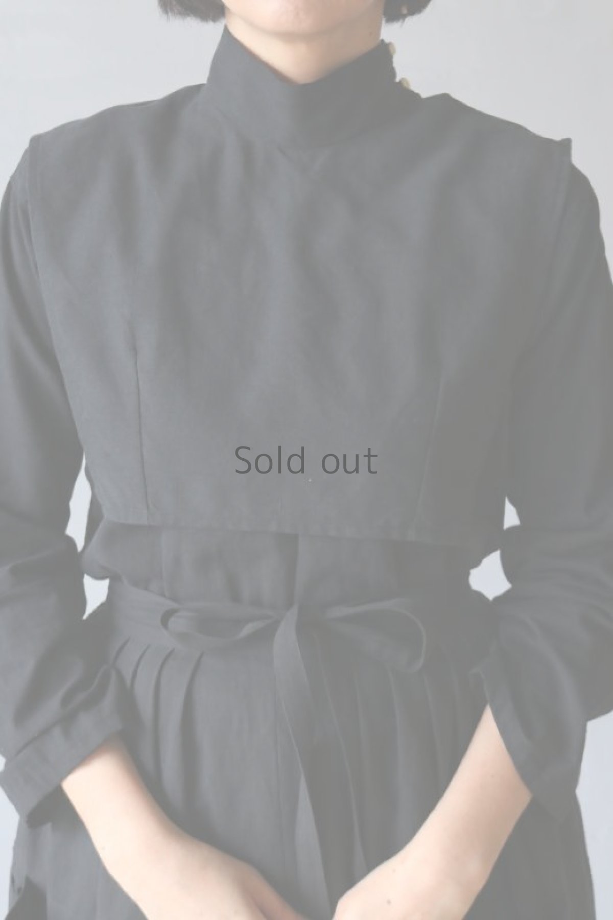 画像2: 【ササキチホ】アンティークリネン×染め 修道女の襟掛け（黒） (2)