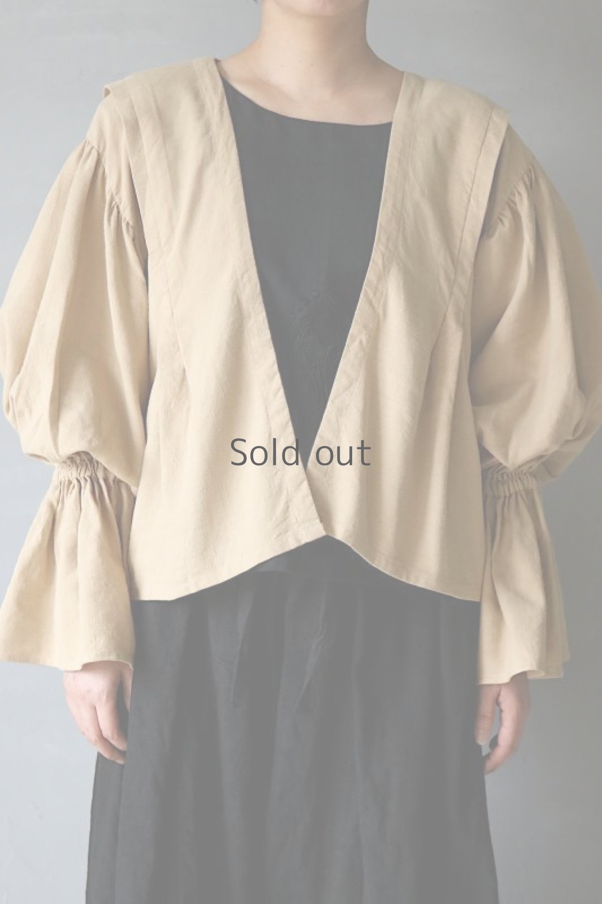 画像2: 【ササキチホ】アンティークリネン×染　ピエロ袖　ビッグブラウス(ベージュ) (2)