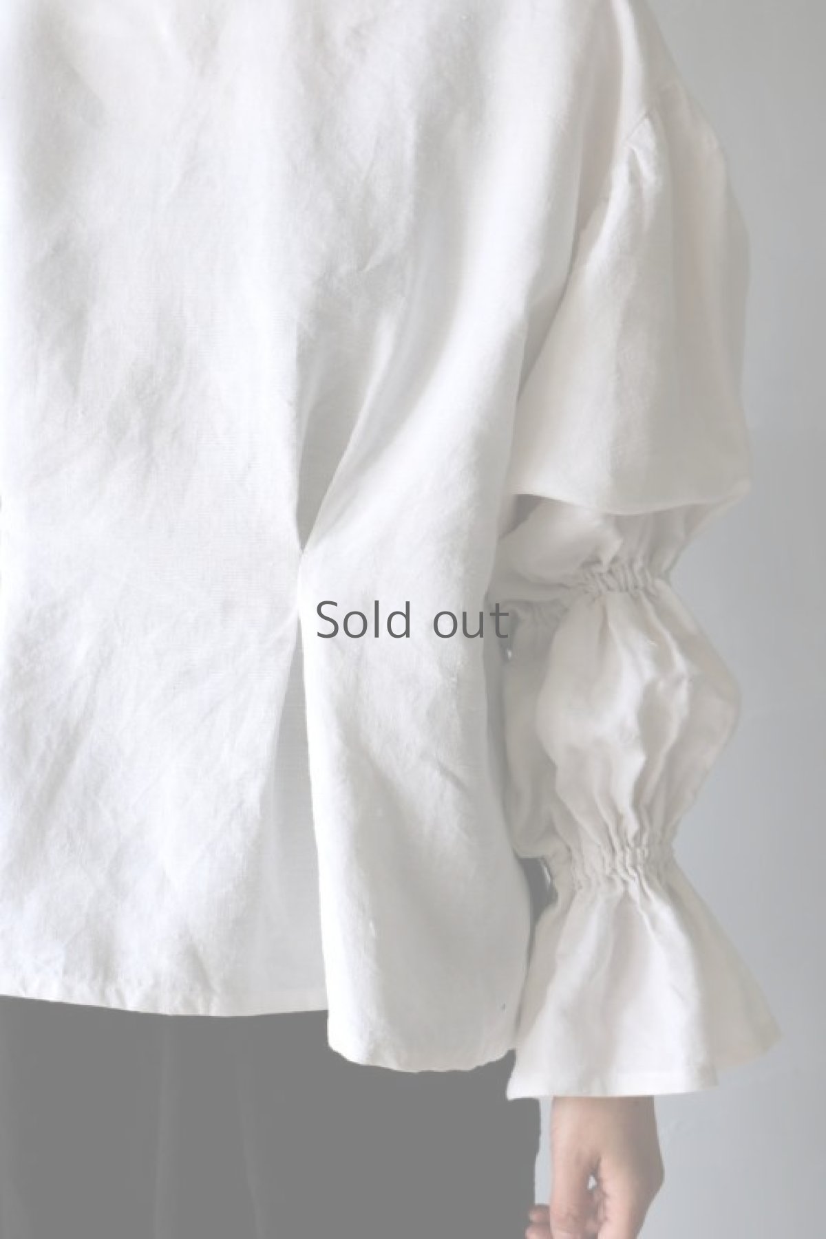 画像5: 【ササキチホ】アンティークリネン　ボンボン袖　ブラウス（白） (5)