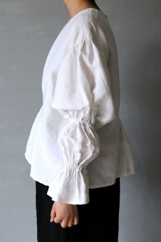 画像6: 【ササキチホ】アンティークリネン　ボンボン袖　ブラウス（白） (6)
