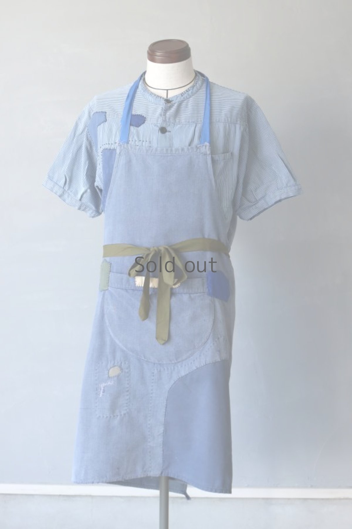 画像2: 【MITSUGU SASAKI】ビンテージリメイク パッチワークエプロン（大きいポケット） (2)