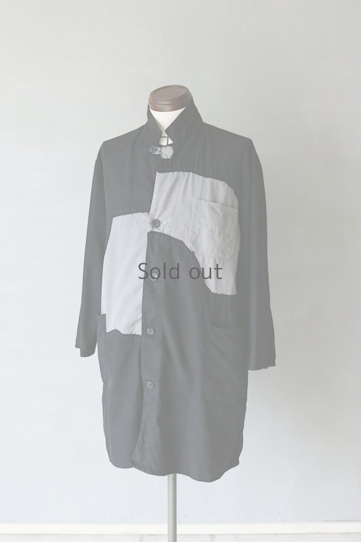 画像2: 【MITSUGU BLACK】ビンテージリメイク　パッチワーク　ブラックワークコート(ブラック・グレー) (2)