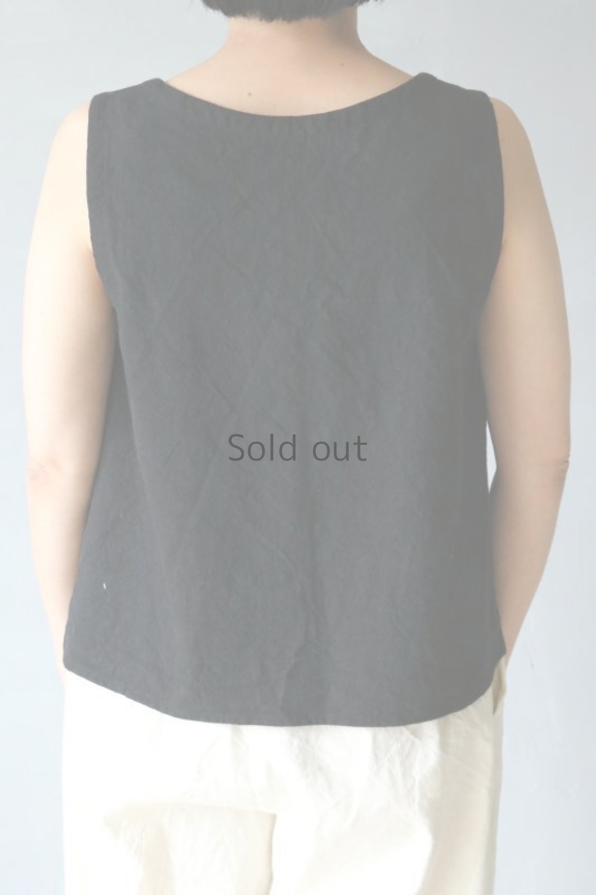 画像5: 【ササキチホ】アンティークリネン×染  タンクトップ（黒） (5)