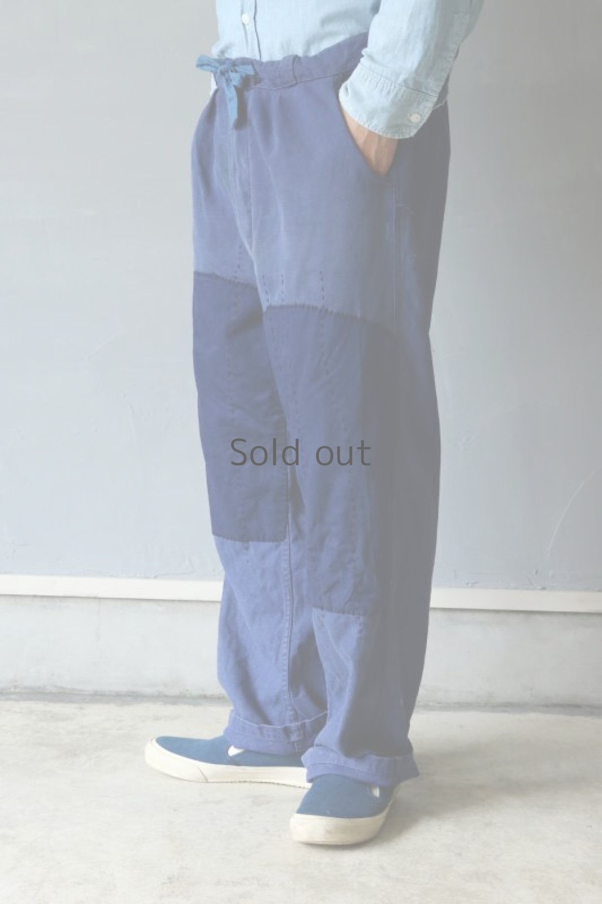 画像13: 【MITSUGU SASAKI】ビンテージ×リメイク　パッチワーク ブルーワークパンツ（ベルト紐） (13)