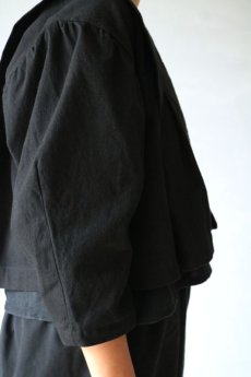 画像9: 【ササキチホ】アンティークリネン×染　肩衣（七分袖/黒） (9)