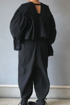 画像4: 【ササキチホ】アンティークリネン×染　肩衣　ピエロ袖（黒） (4)