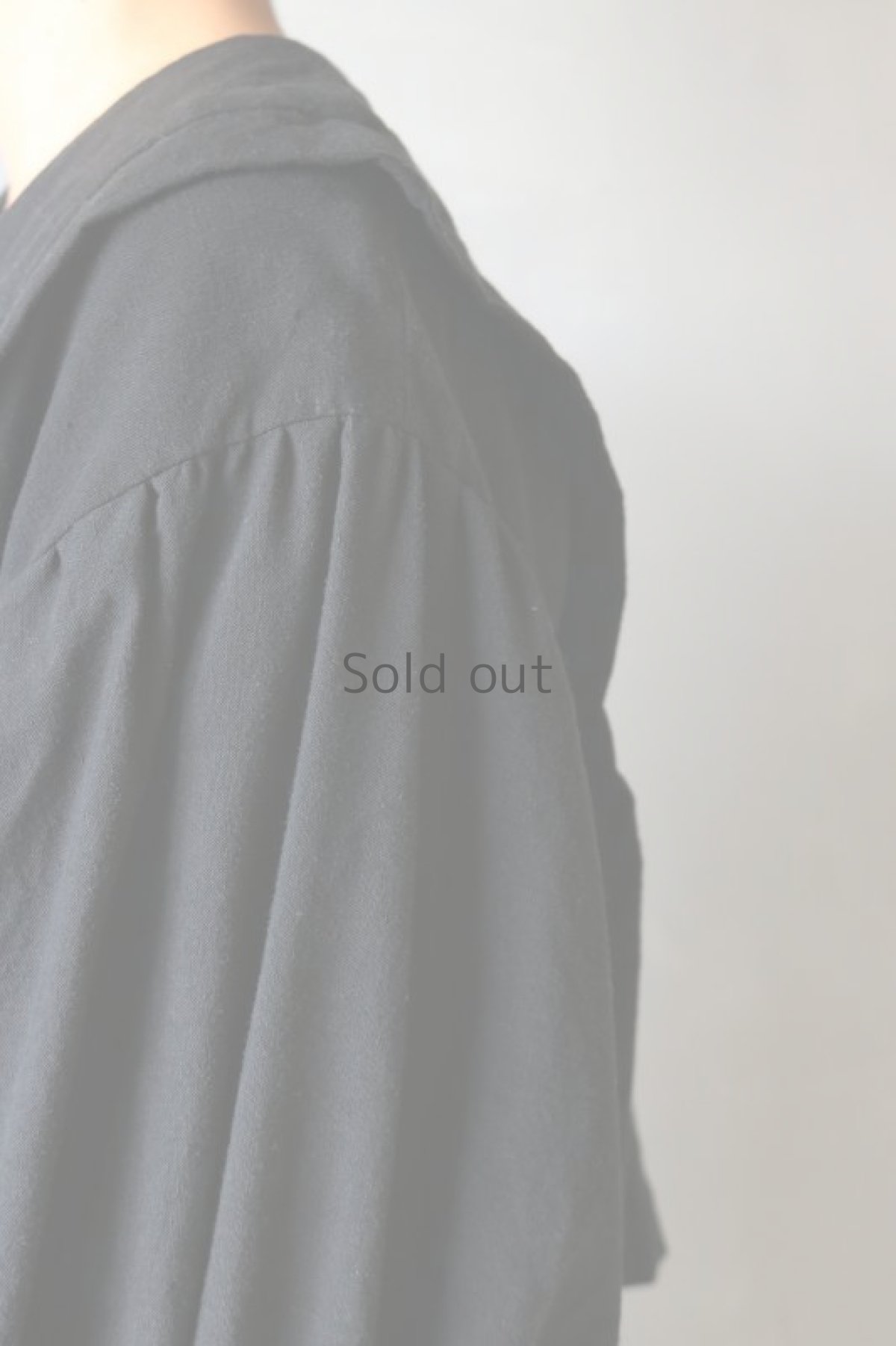 画像11: 【ササキチホ】アンティークリネン×染　肩衣　ピエロ袖（黒） (11)