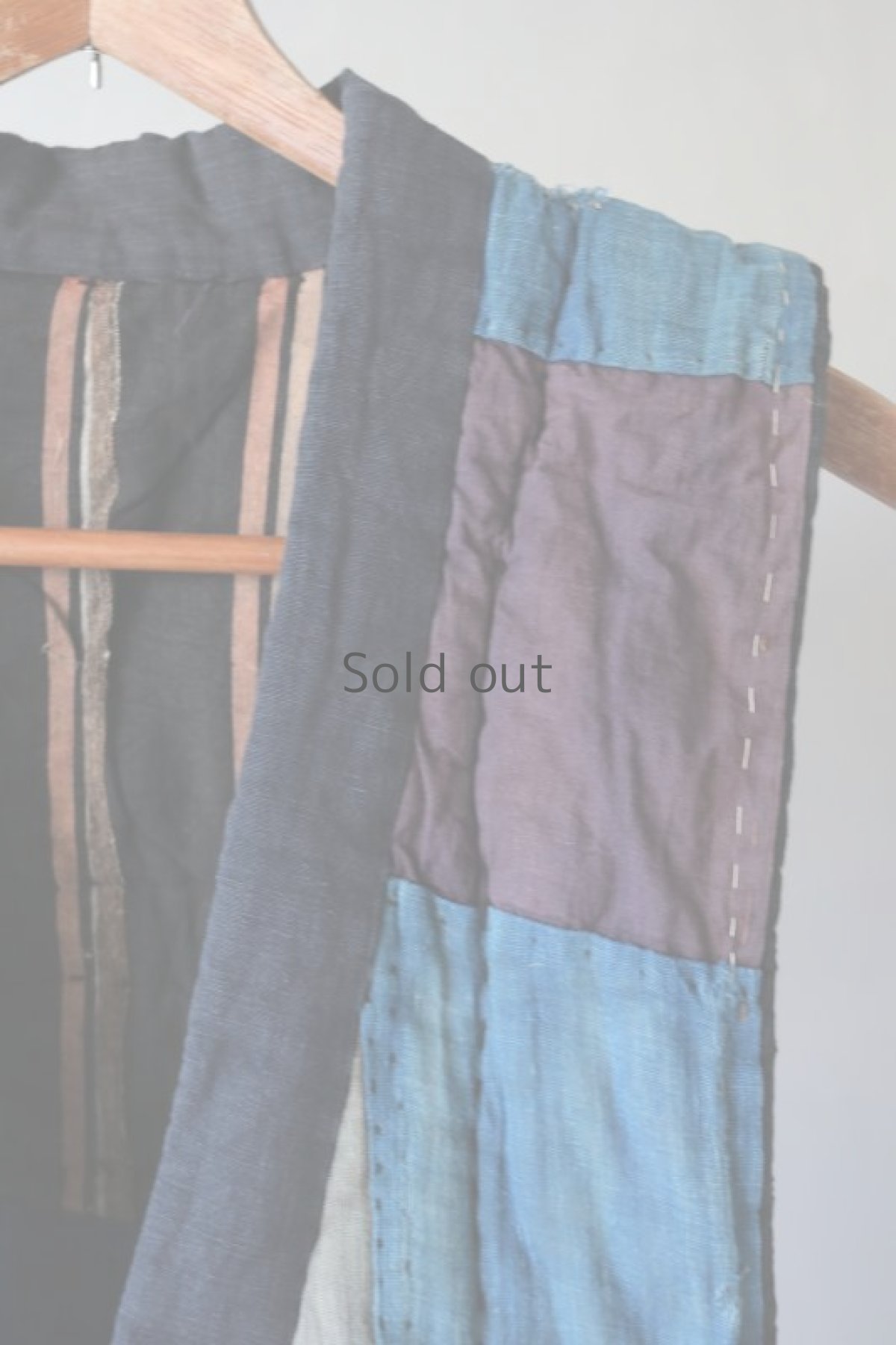 画像13: 【MITSUGU SASAKI】古布　リバーシブル　中綿　チョッキ（藍染古布） (13)