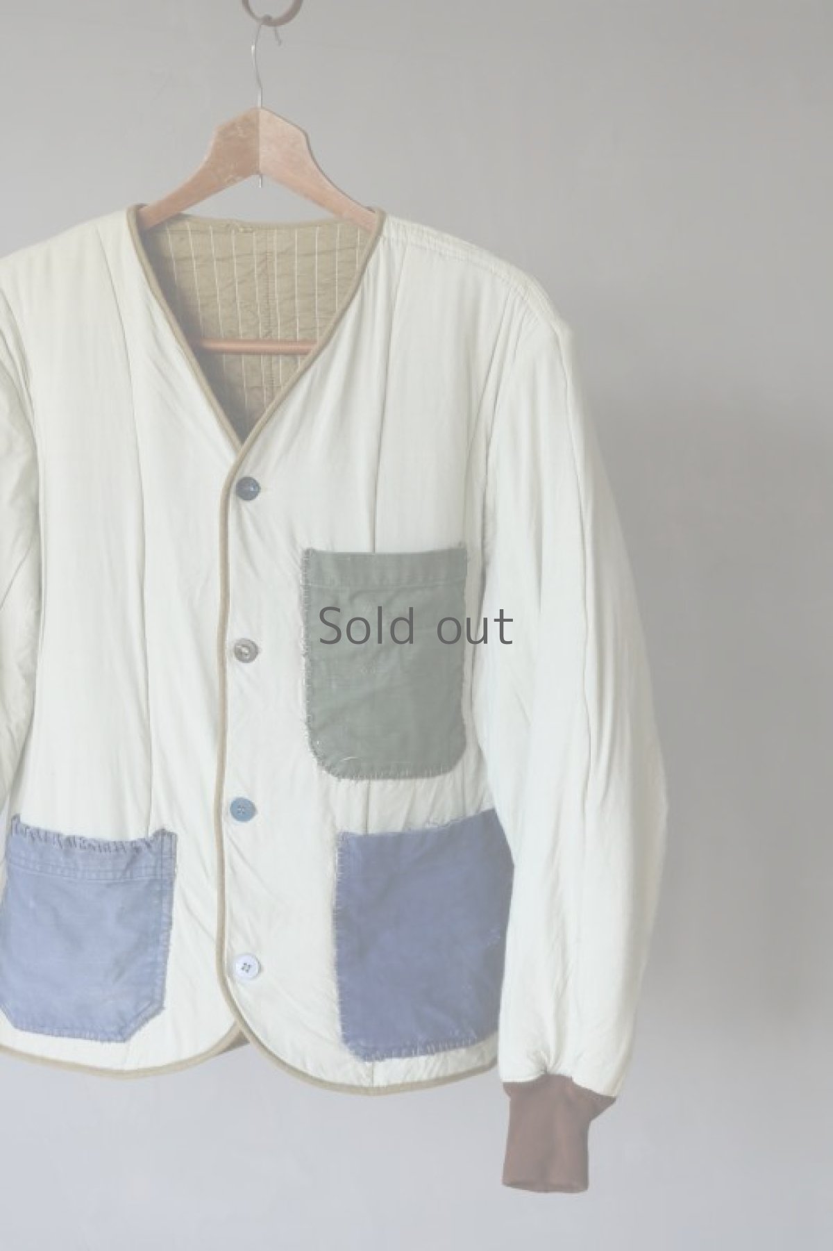 画像16: 【MITSUGU SASAKI】ビンテージリメイク　パッチポケット　チェコ軍中綿ジャケット (16)