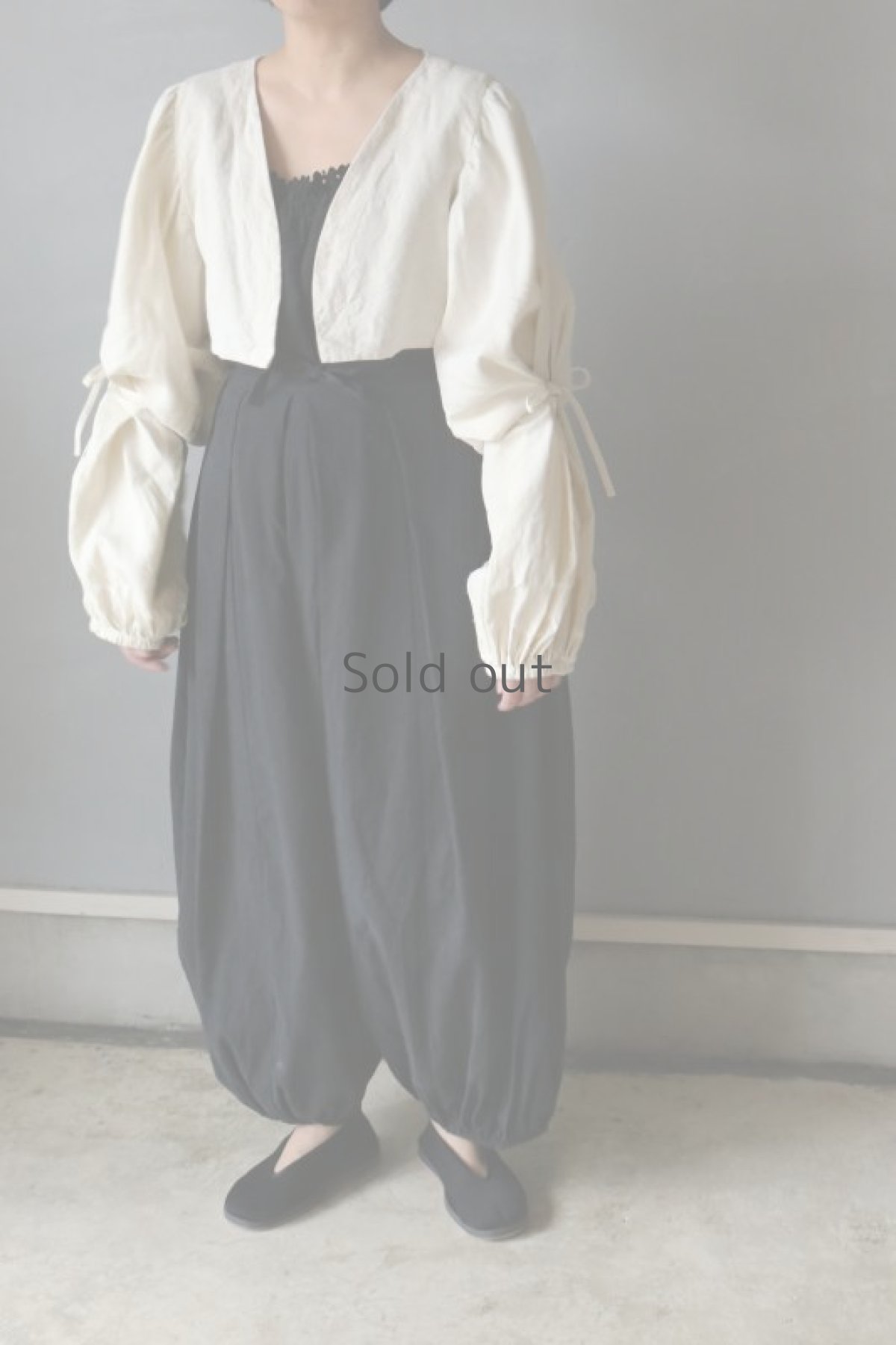 画像4: 【ササキチホ】アンティークリネン　短羽織　ボリューム袖（タック＋リボン/白/B） (4)