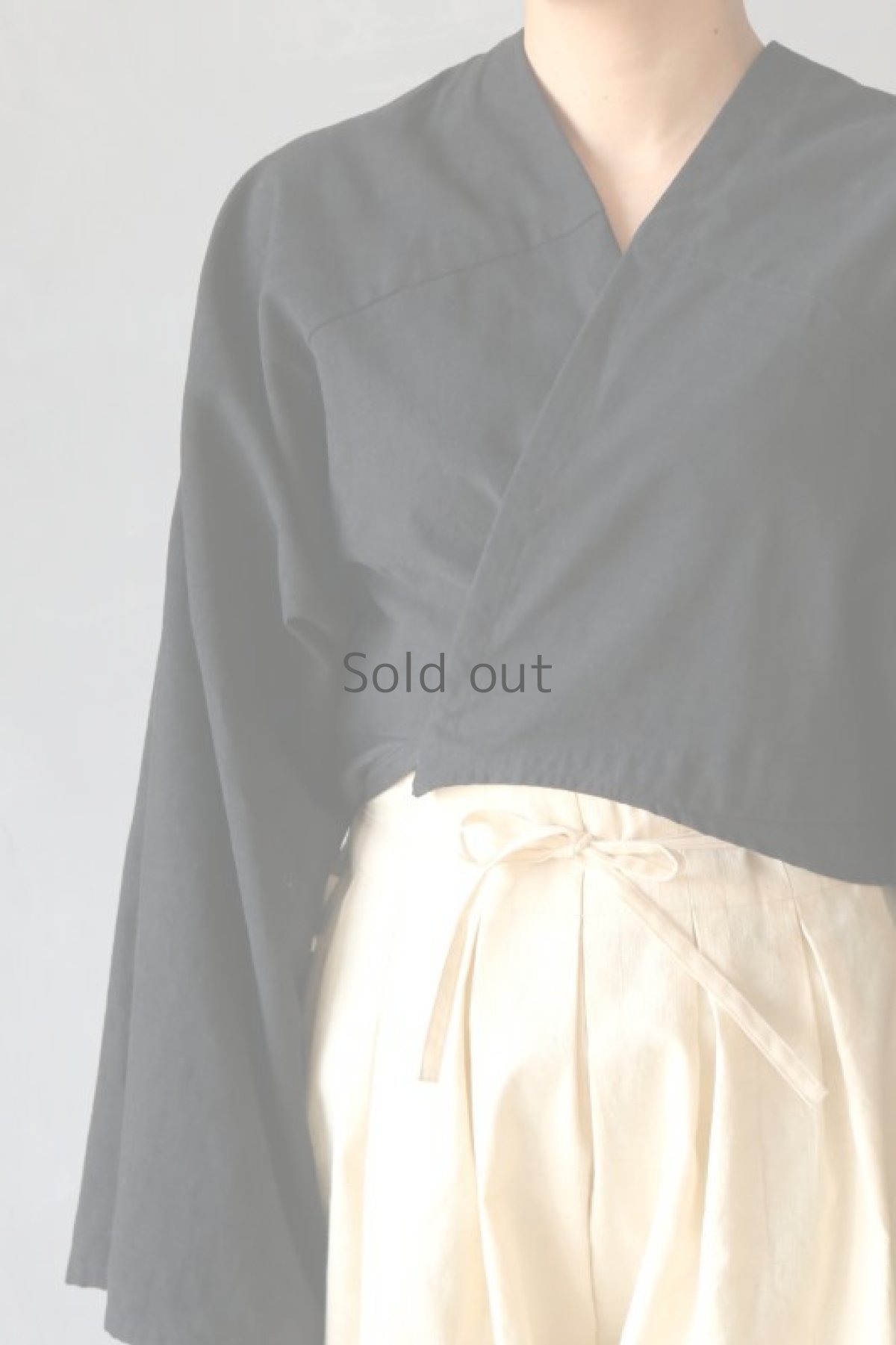 画像4: 【ササキチホ】アンティークリネン×染　巻上衣　（黒） (4)