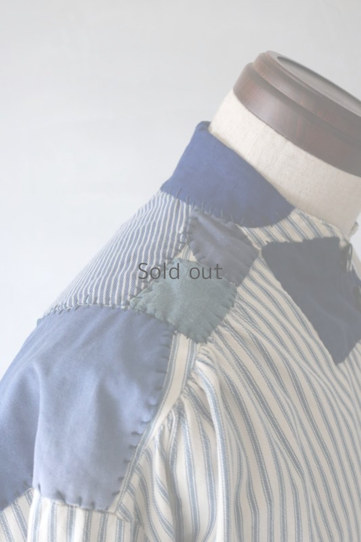 画像11: 【MITSUGU SASAKI】ビンテージリメイク　パッチワーク　ストライプグランパシャツ（白青） (11)