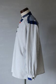 画像6: 【MITSUGU SASAKI】ビンテージリメイク　パッチワーク　ストライプグランパシャツ（白青） (6)