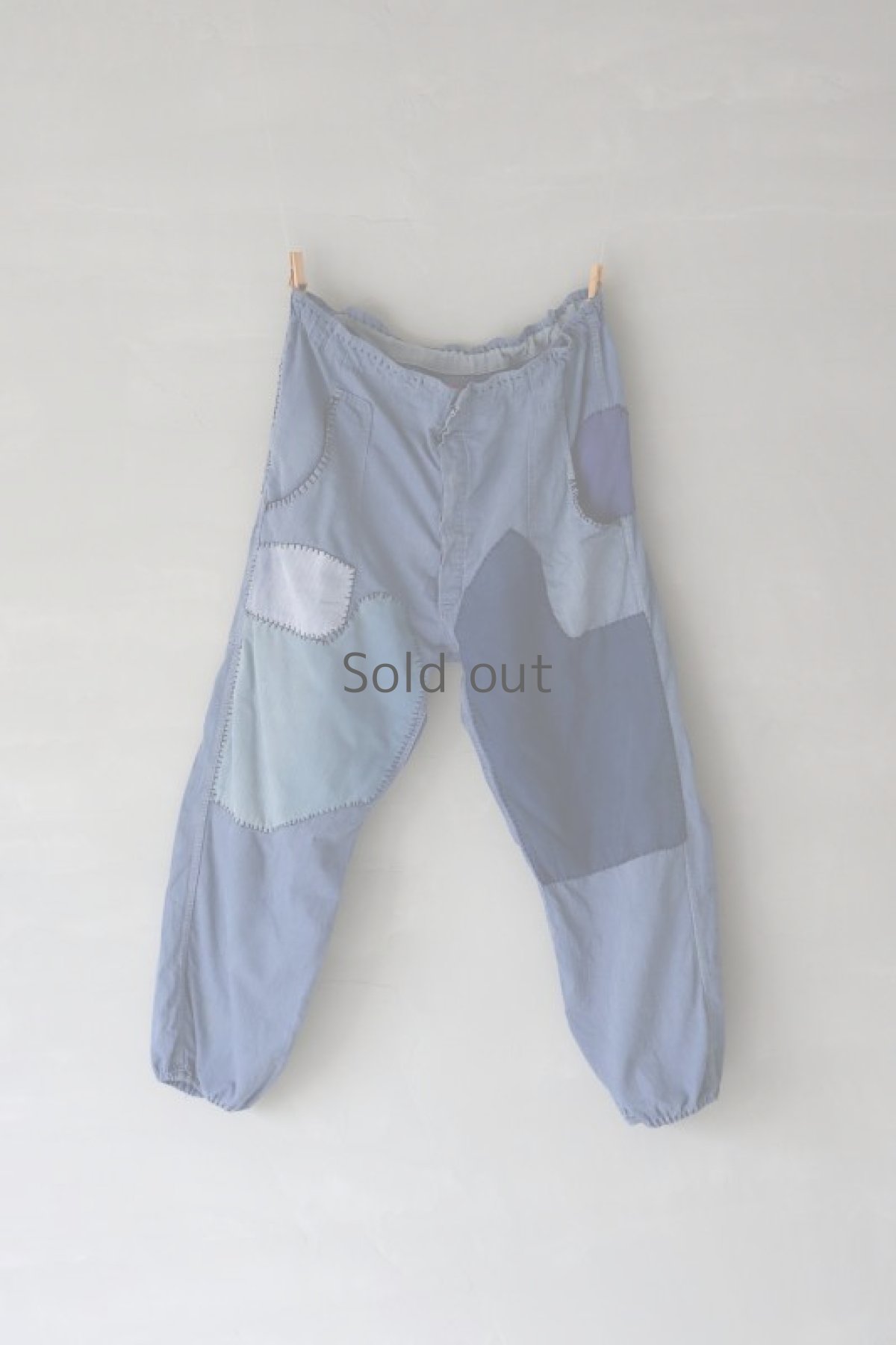 画像2: 【MITSUGU SASAKI】ビンテージ×リメイク パッチワーク ワークイージーパンツ（ツナギ/ウエスト赤紐） (2)