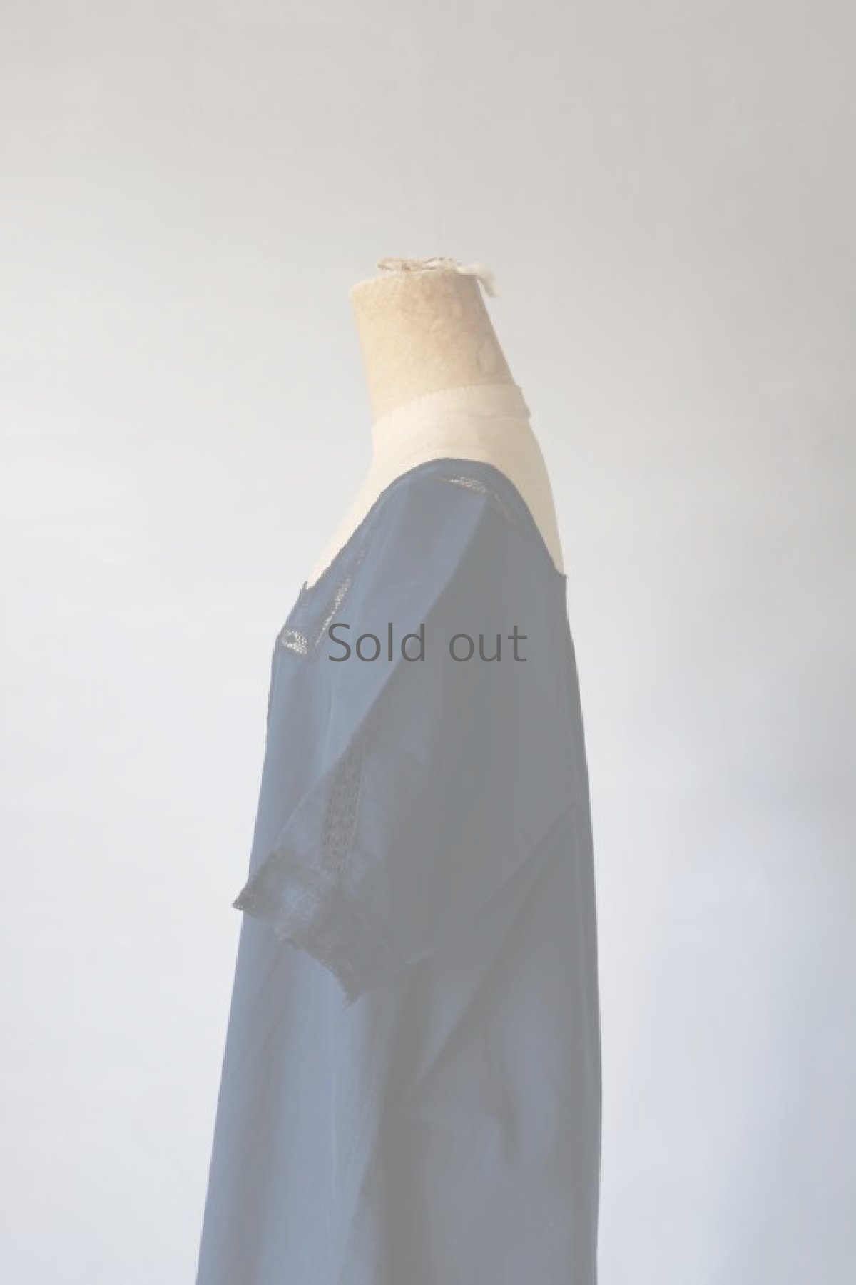 画像6: 【フランス】アンティークコットン×染め　ショートスリーブ　ナイトドレス（紺色/レース） (6)