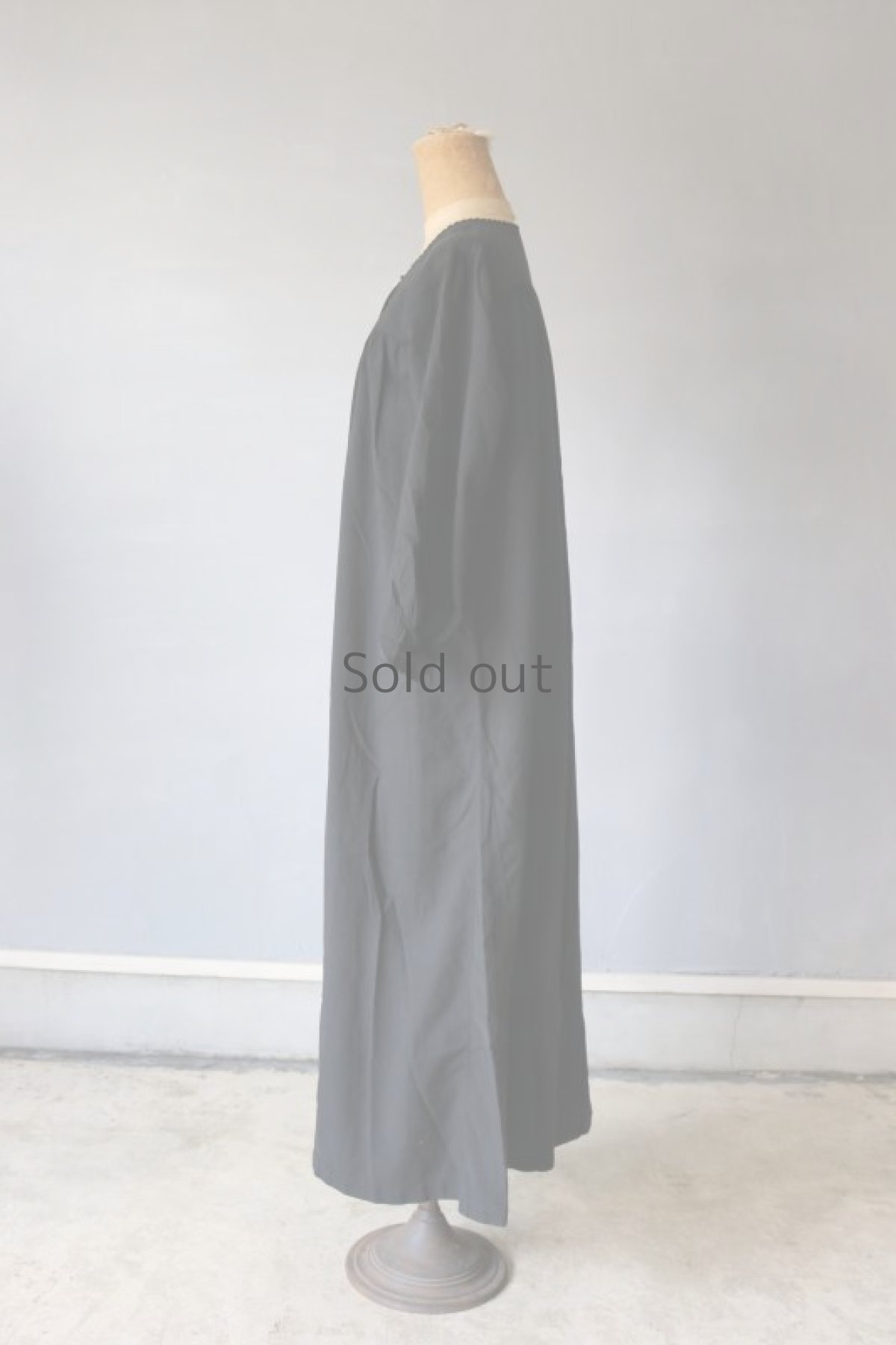 画像7: 【フランス】アンティークコットン×染め　ロングスリーブ　ロングドレス（黒色/レース） (7)