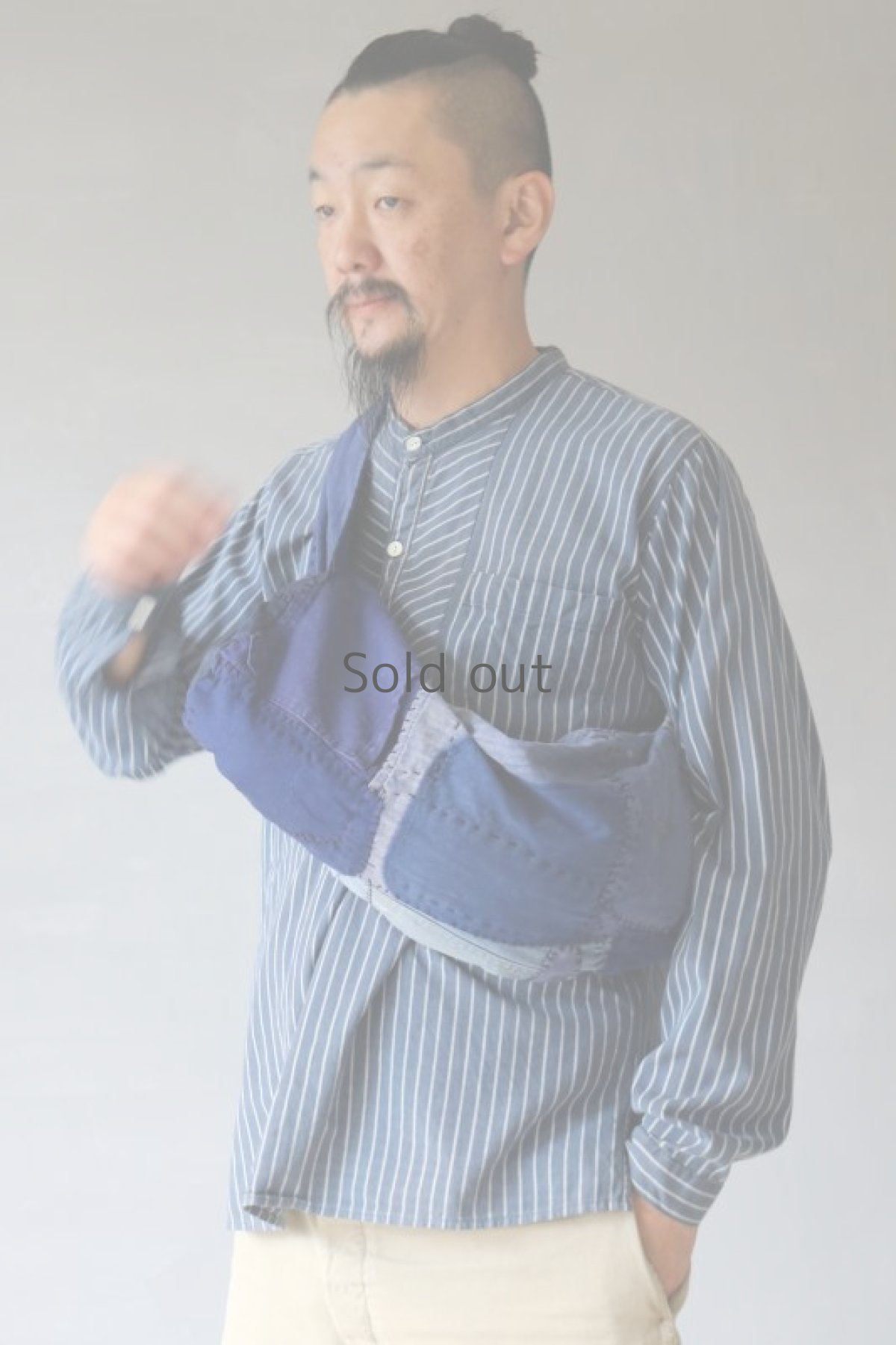 画像11: 【MITSUGU SASAKI】ビンテージリメイク　ユーロワークのパッチワークショルダーバッグ(ドラム型) (11)