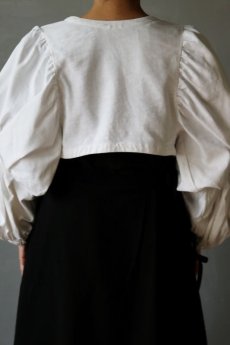画像11: 【ササキチホ】アンティークリネン　短羽織　ボリューム袖（タック＋リボン/白） (11)