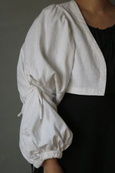 画像5: 【ササキチホ】アンティークリネン　短羽織　ボリューム袖（タック＋リボン/白） (5)