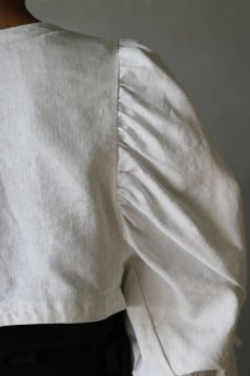 画像12: 【ササキチホ】アンティークリネン　短羽織　ボリューム袖（タック＋リボン/白） (12)