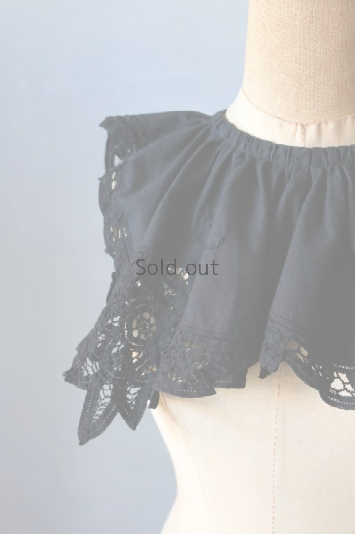 画像8: 【ササキチホ】ヴィンテージコットン　レースの襟かけ/花刺繍/後染め黒 (8)