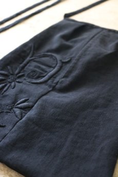 画像4: 【ササキチホ】ヴィンテージリネン　腰袋　type:D /イニシャル刺繍 / 黒  (4)