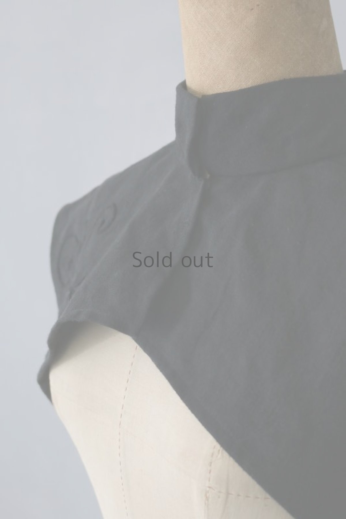 画像3: 【ササキチホ】ヴィンテージリネン 修道女の襟掛け/イニシャル刺繍IL 黒 (3)